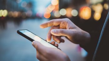 Money-Saving Tips for Finding a Low-Cost Smartphone and Plan