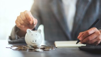 Money Saving Tips: How to Cut Everyday Expenses and Keep More Cash in Your Pocket